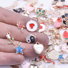 30/50/100pcs Random Mix Cute Floating Charms For Jewelry Making Supplies DIY Lockets Components Flowers Heart Charm Accessories
