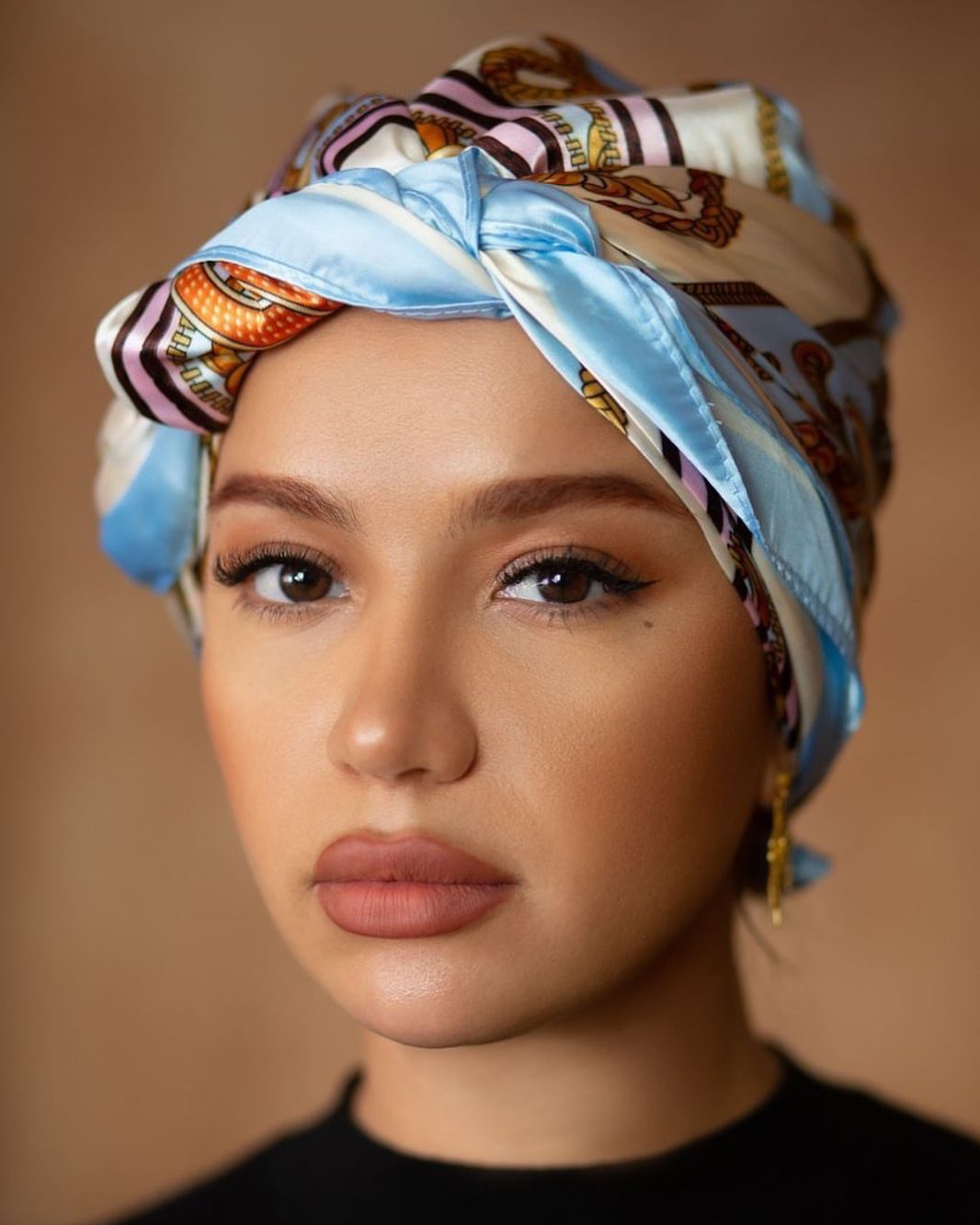 Solid Color Head Scarf Blcak Square 90*90 Silk Foulard Satin Bandana Cheveux Neckerchief Hijab Accessoires For Woman Hair Scarf